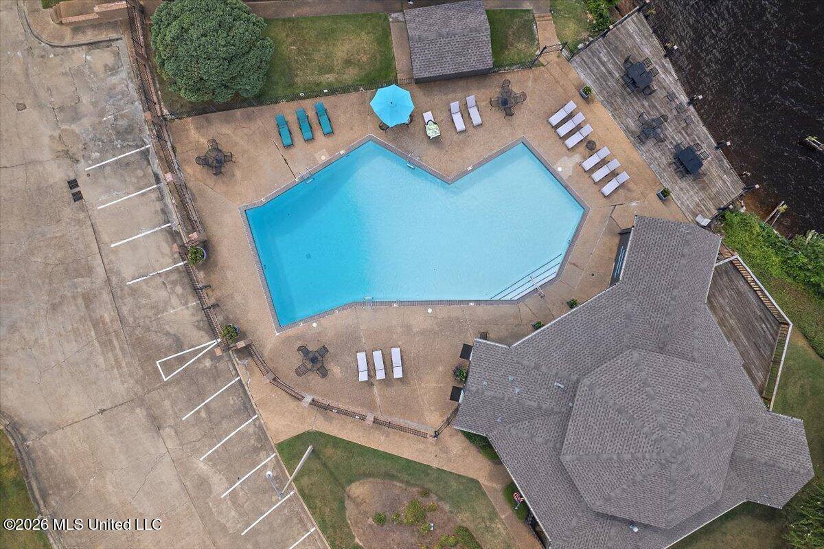 12 Lake Barnett Drive, Brandon, MS 39047