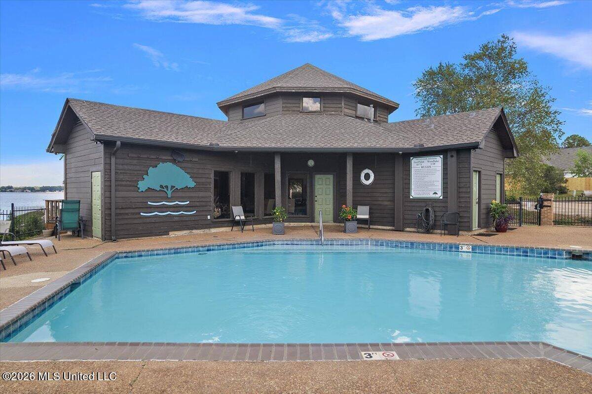 12 Lake Barnett Drive, Brandon, MS 39047