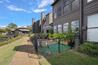 12 Lake Barnett Drive, Brandon, MS 39047