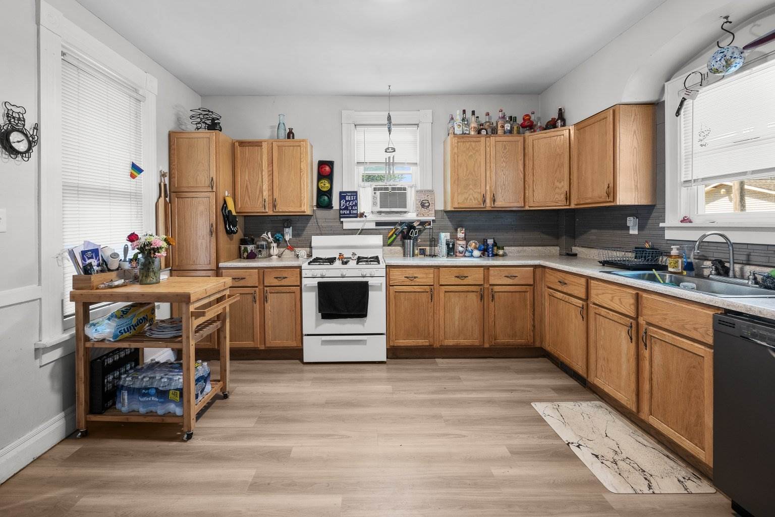 1118 14th Avenue, Moline, IL 61265