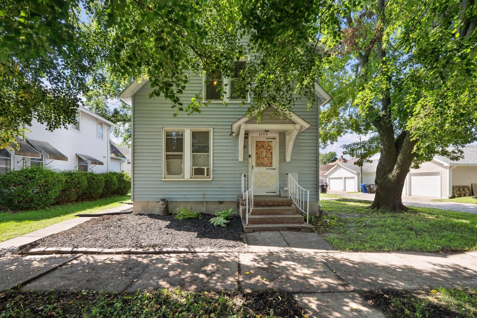 1118 14th Avenue, Moline, IL 61265