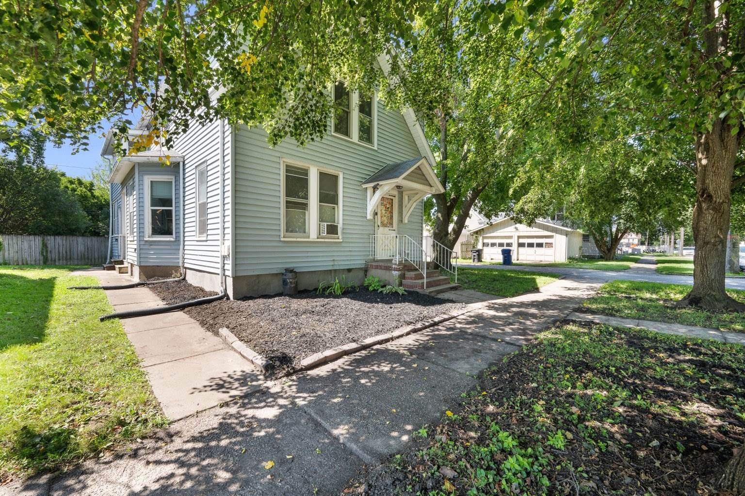 1118 14th Avenue, Moline, IL 61265