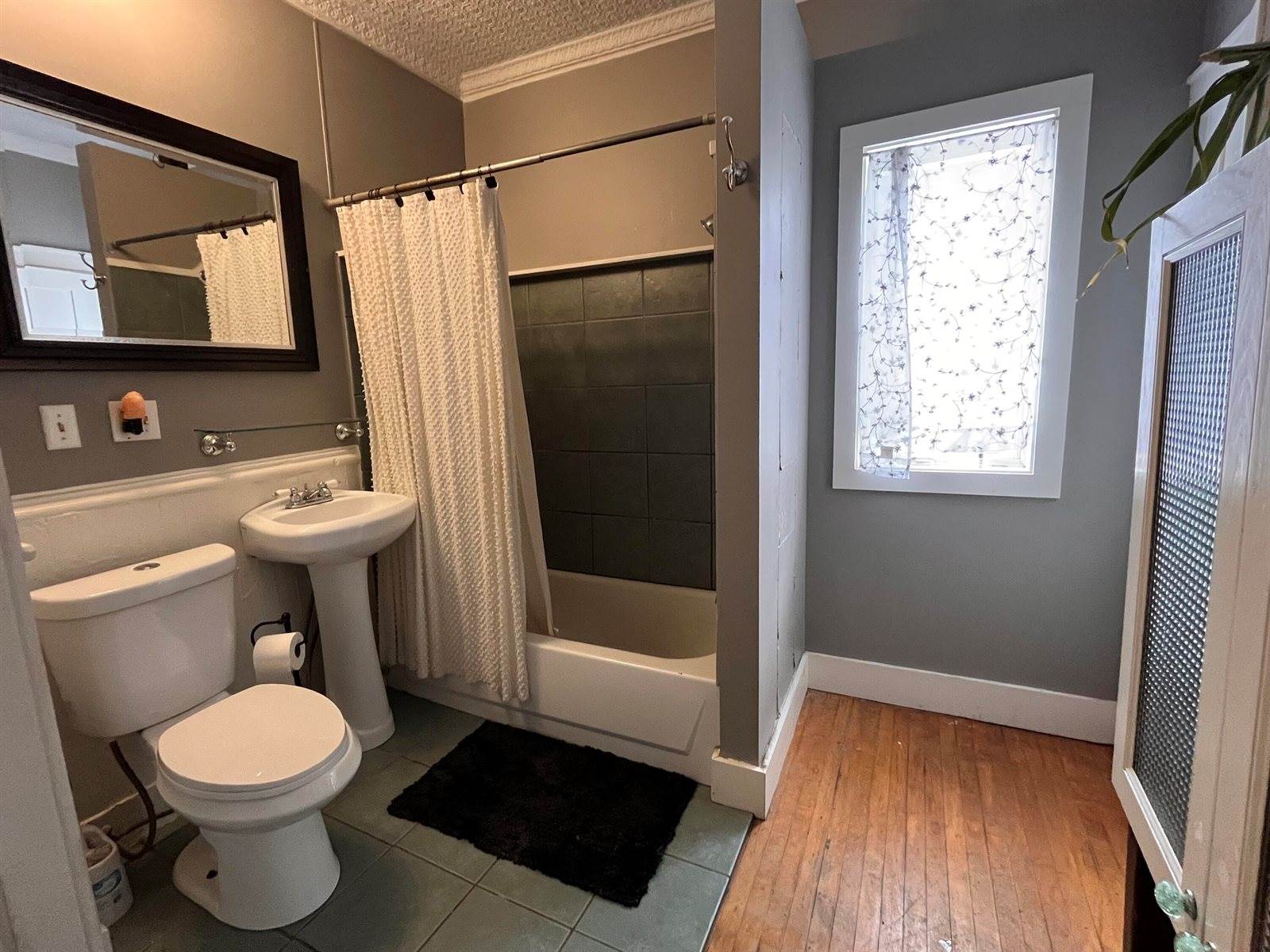 103 Grove Street, Bangor, ME 04401