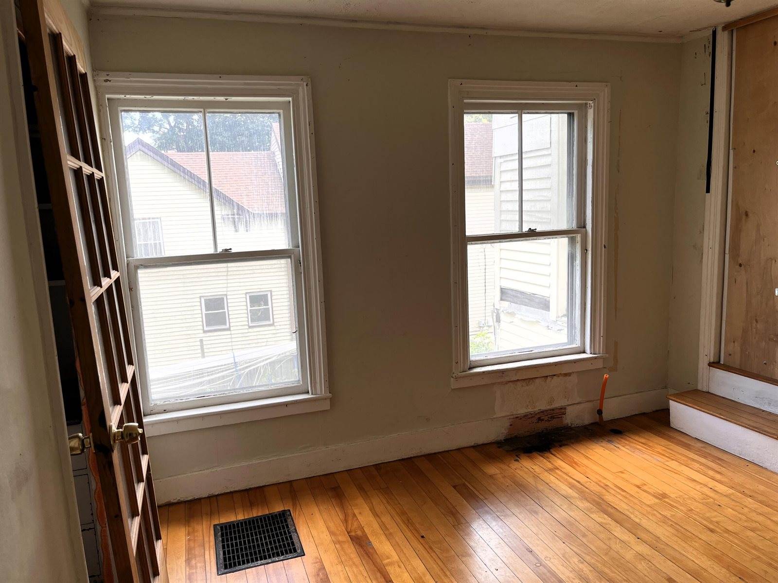 103 Grove Street, Bangor, ME 04401