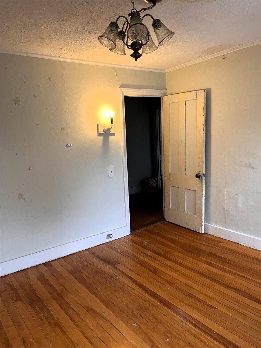 103 Grove Street, Bangor, ME 04401