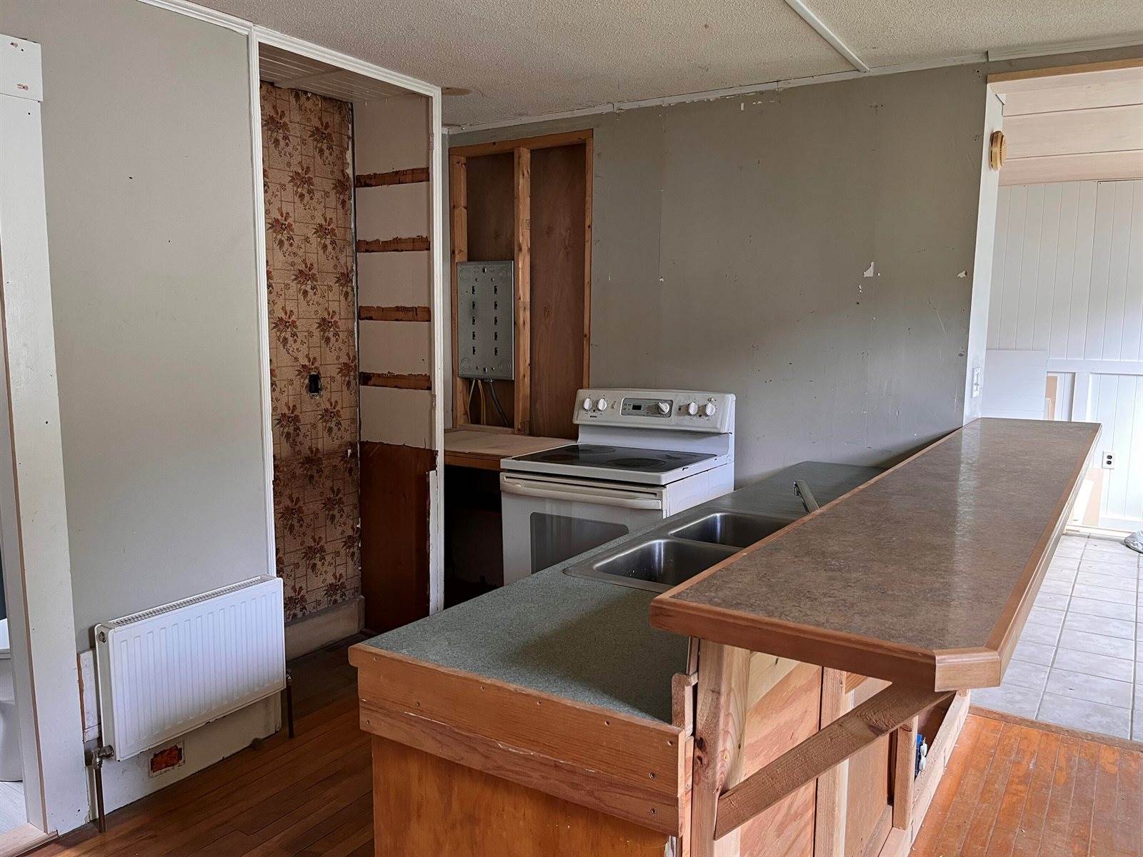 103 Grove Street, Bangor, ME 04401