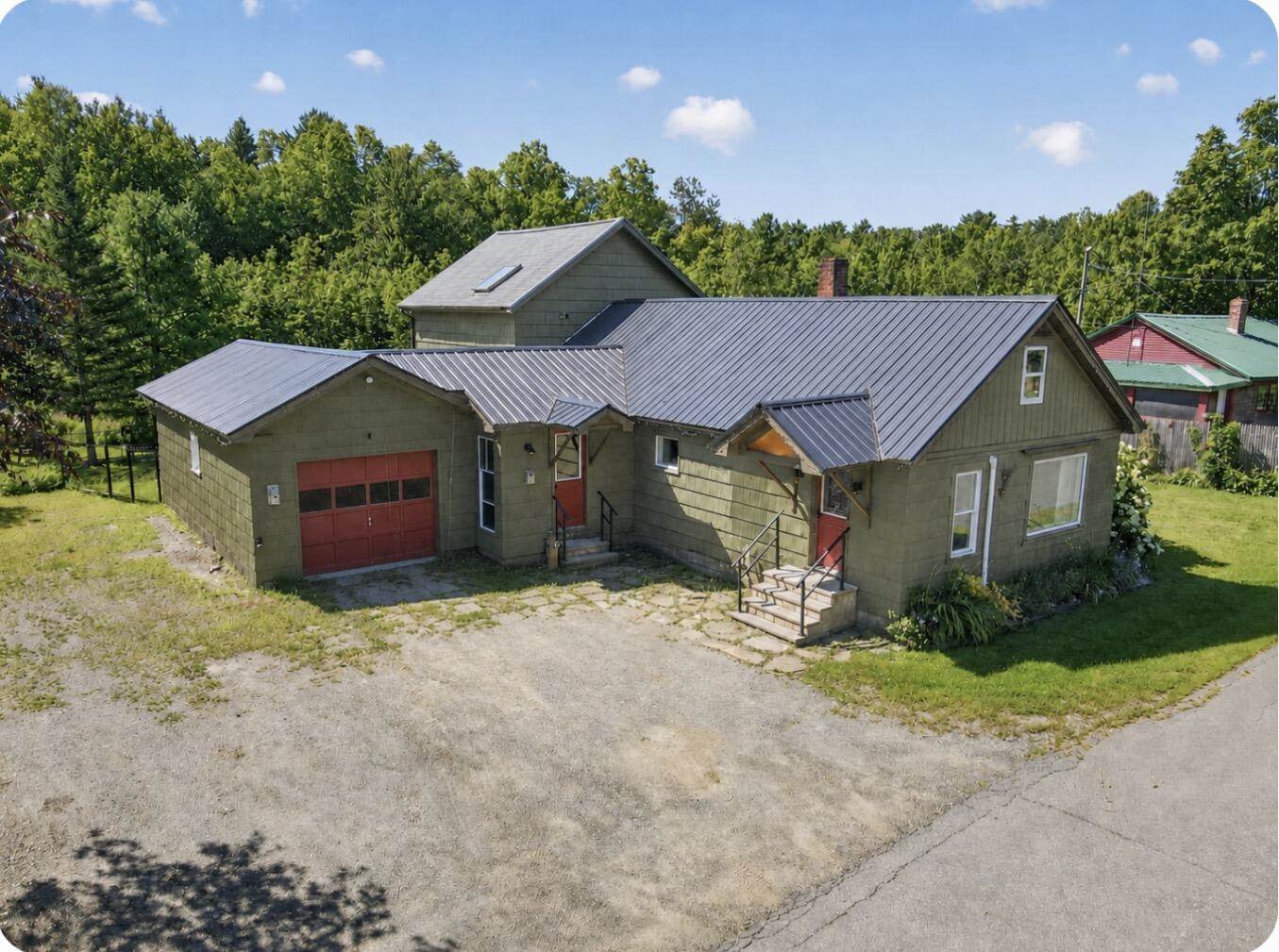 31 Hancock Street, Dover-Foxcroft, ME 04426