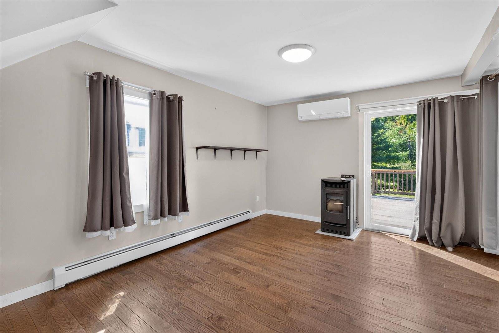 31 Hancock Street, Dover-Foxcroft, ME 04426