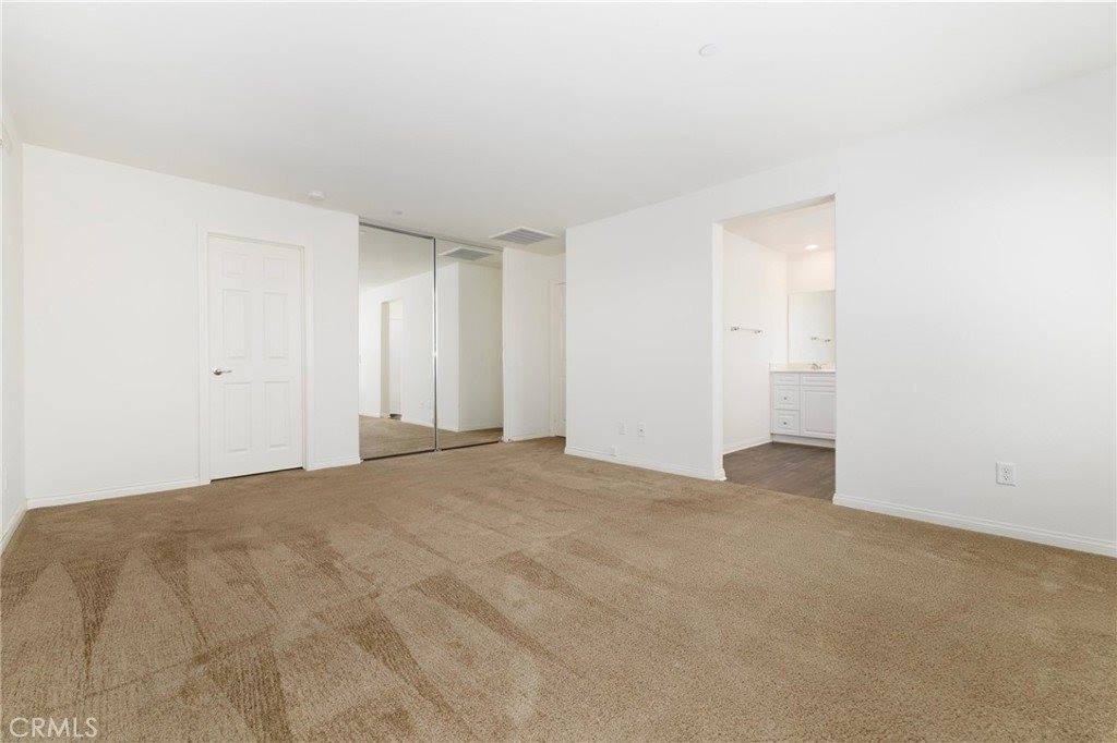 20509 Hazelnut Court, Saugus, CA 91350