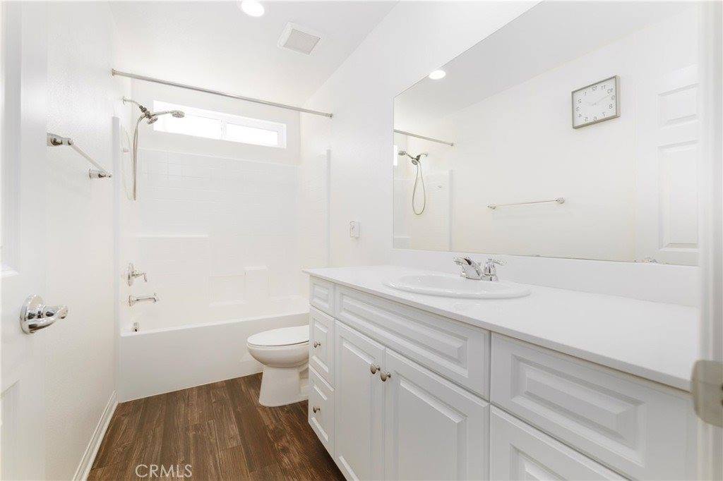 20509 Hazelnut Court, Saugus, CA 91350