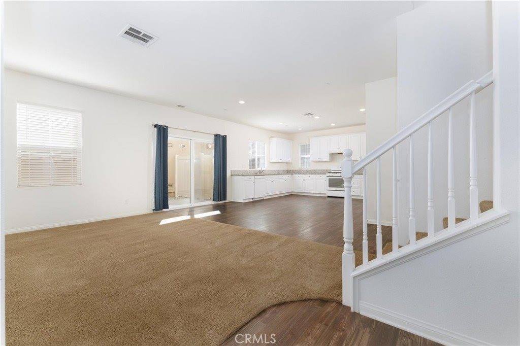 20509 Hazelnut Court, Saugus, CA 91350