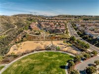 20509 Hazelnut Court, Saugus, CA 91350