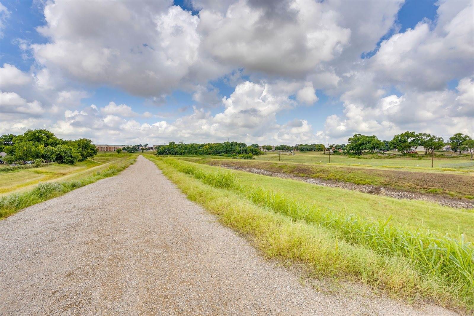 931 River Road, Fort Worth, TX 76114