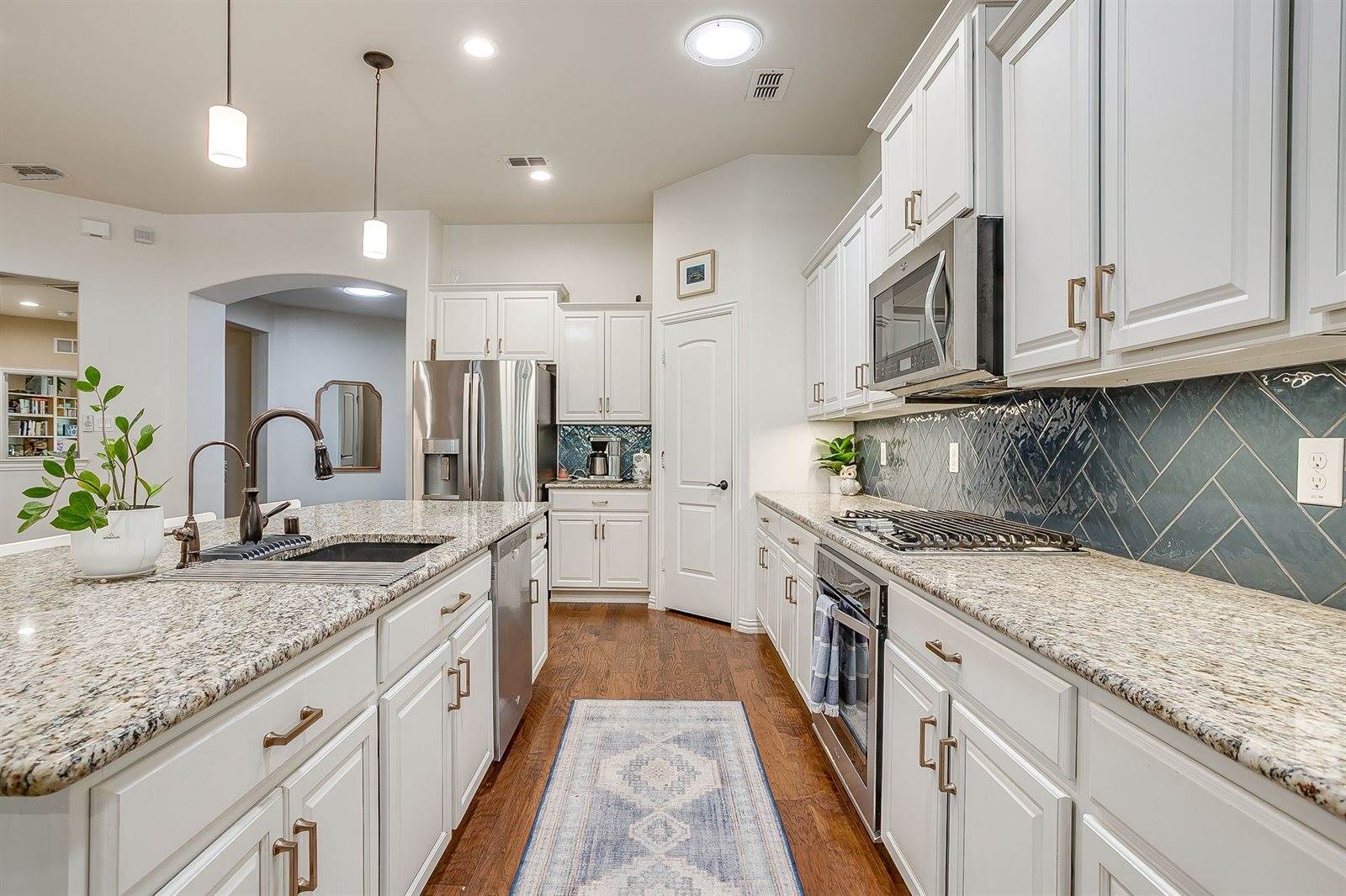 2012 Plamera Lane, Fort Worth, TX 76131