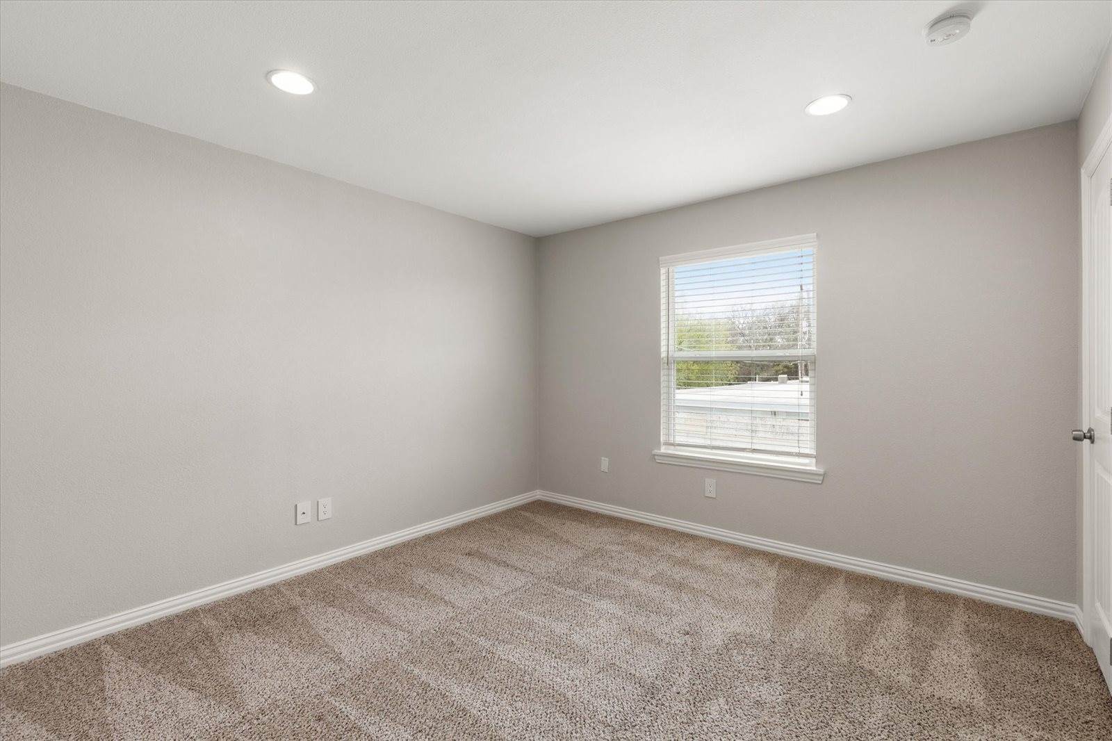 2016 Paisley Drive, Arlington, TX 76015