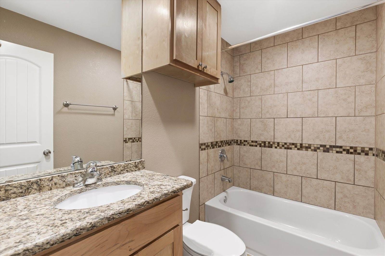 2016 Paisley Drive, Arlington, TX 76015