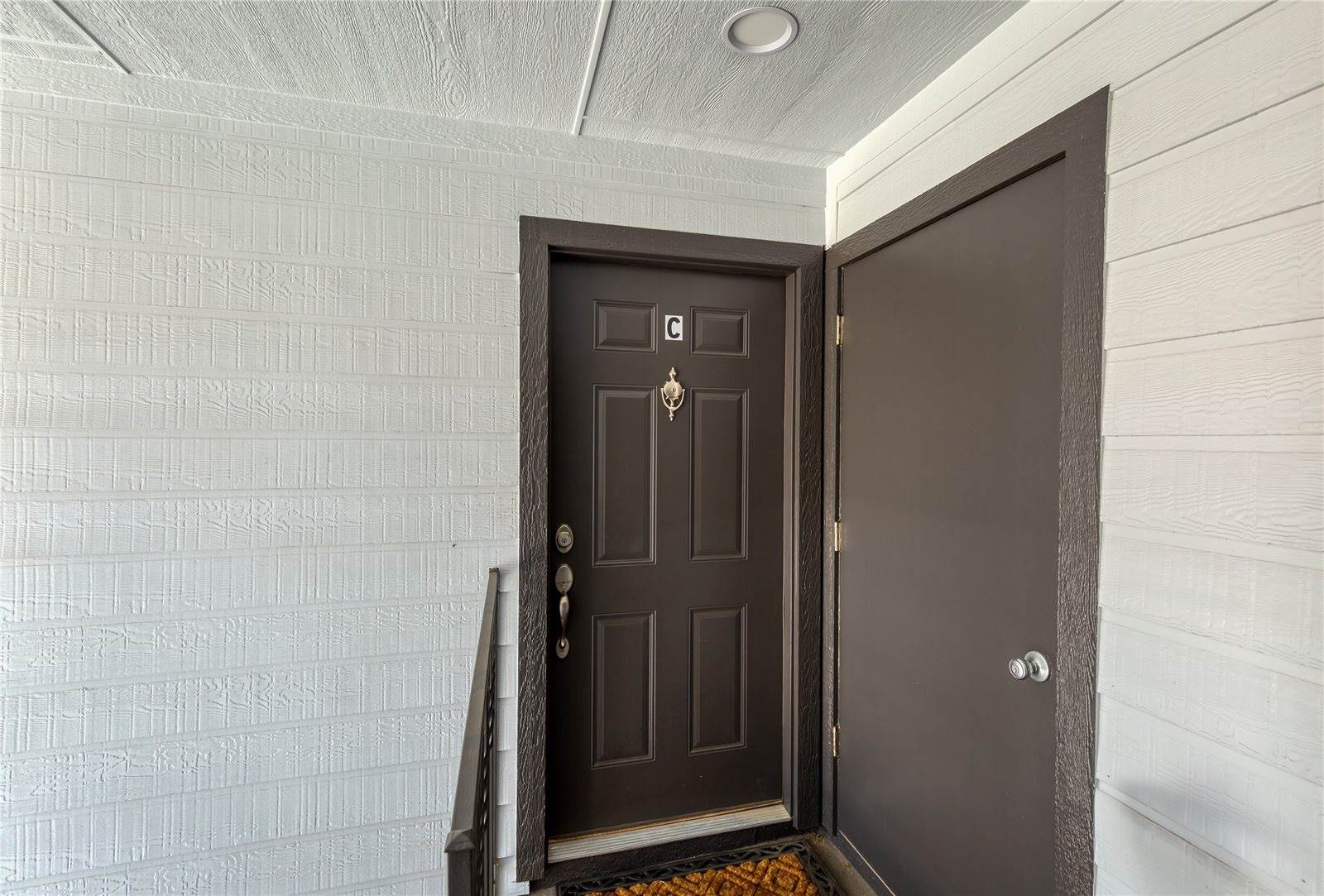 2016 Paisley Drive, Arlington, TX 76015