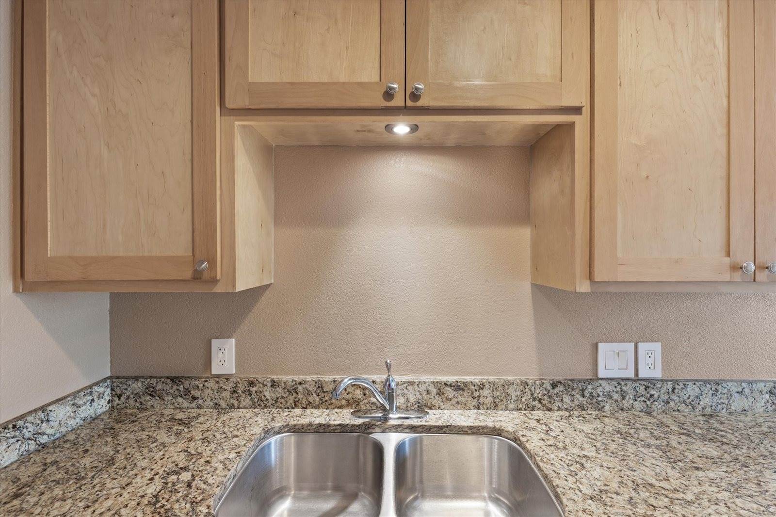 2016 Paisley Drive, Arlington, TX 76015