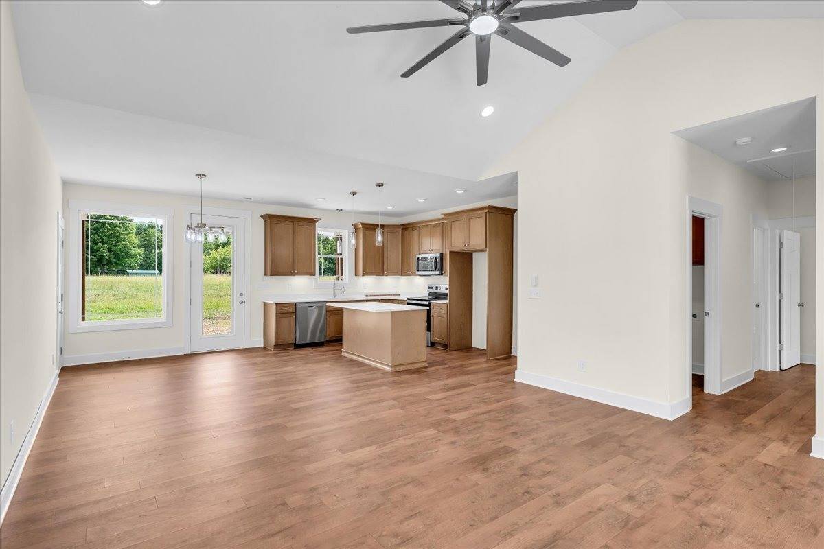 1481 Smartt Station Rd, Morrison, TN 37357