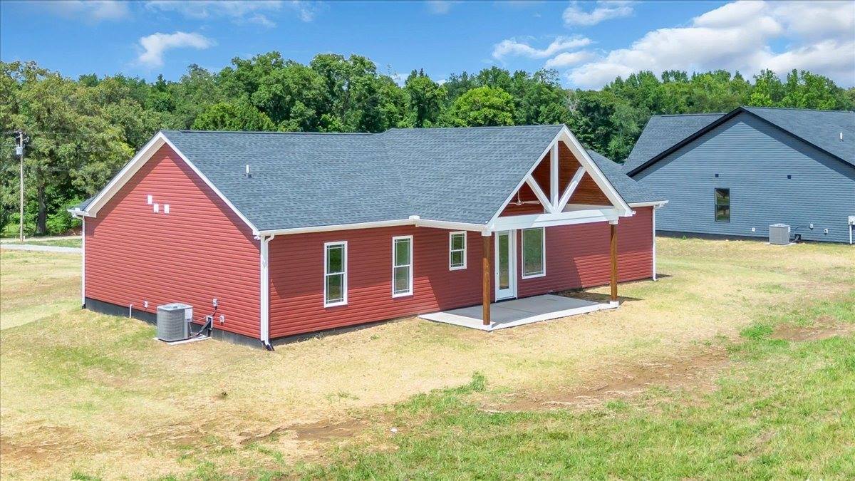 1481 Smartt Station Rd, Morrison, TN 37357