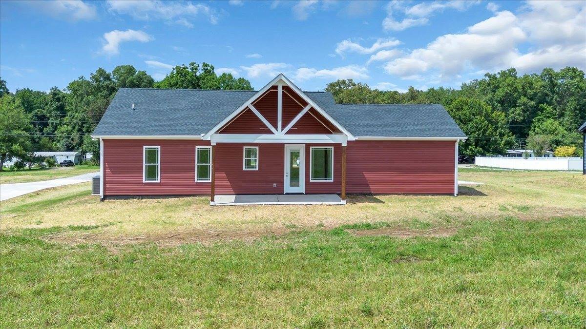 1481 Smartt Station Rd, Morrison, TN 37357