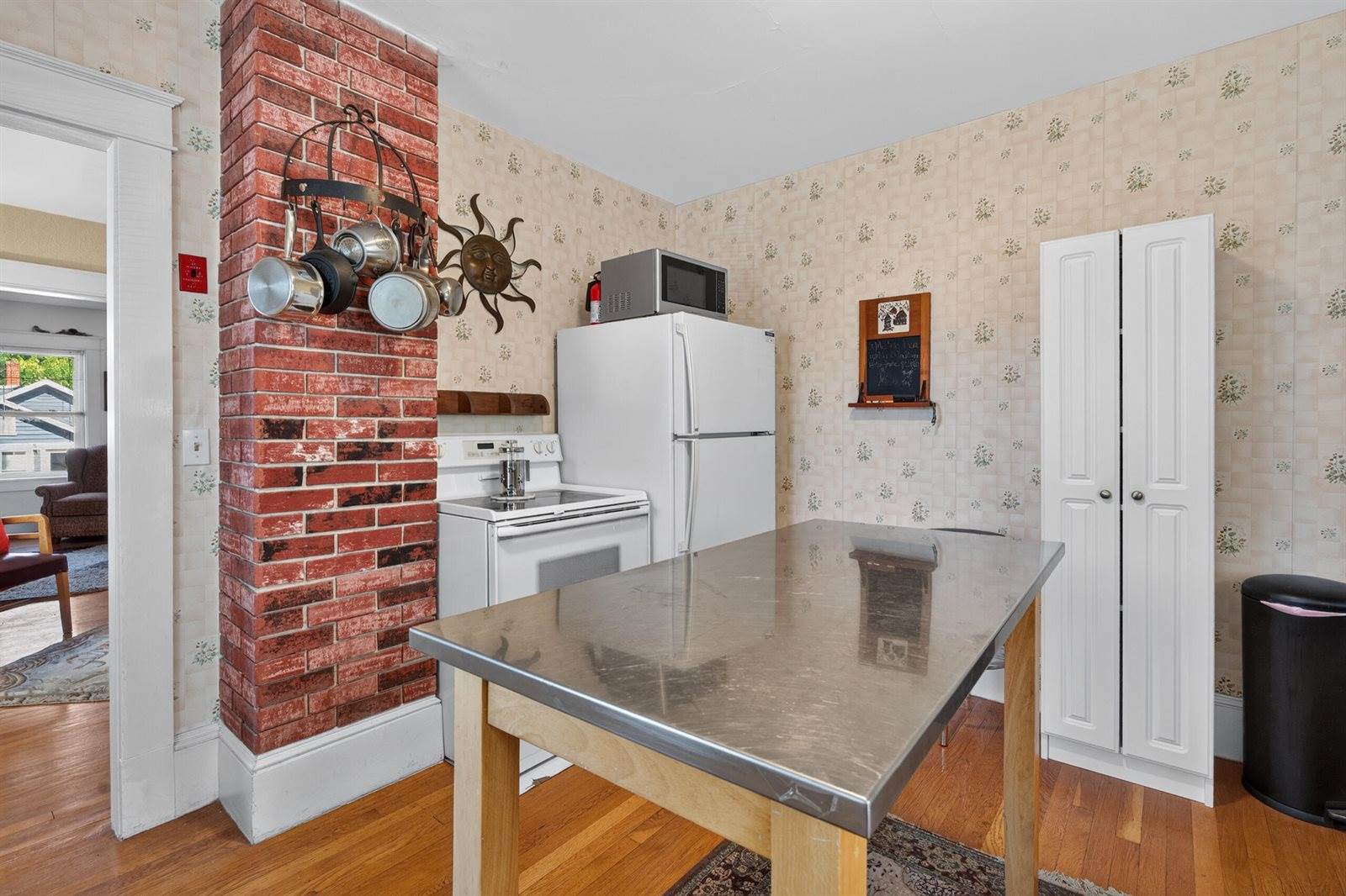 54 14th Street, Bangor, ME 04401