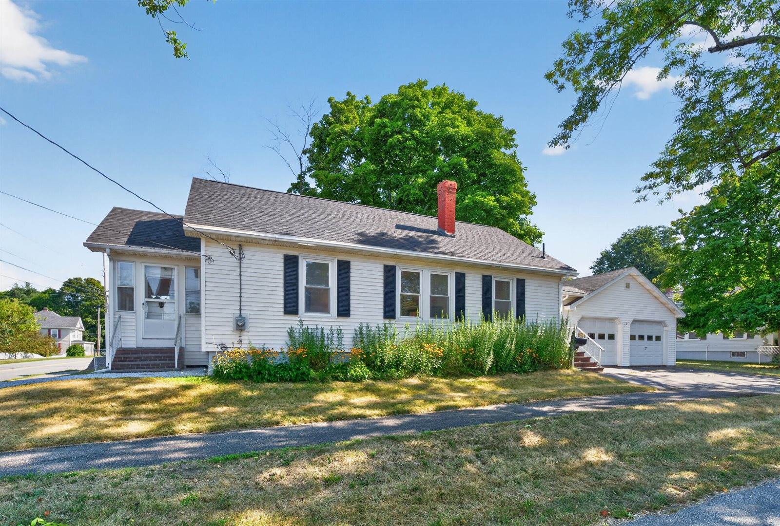54 14th Street, Bangor, ME 04401