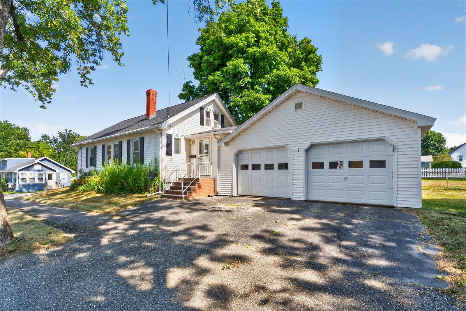 54 14th Street, Bangor, ME 04401