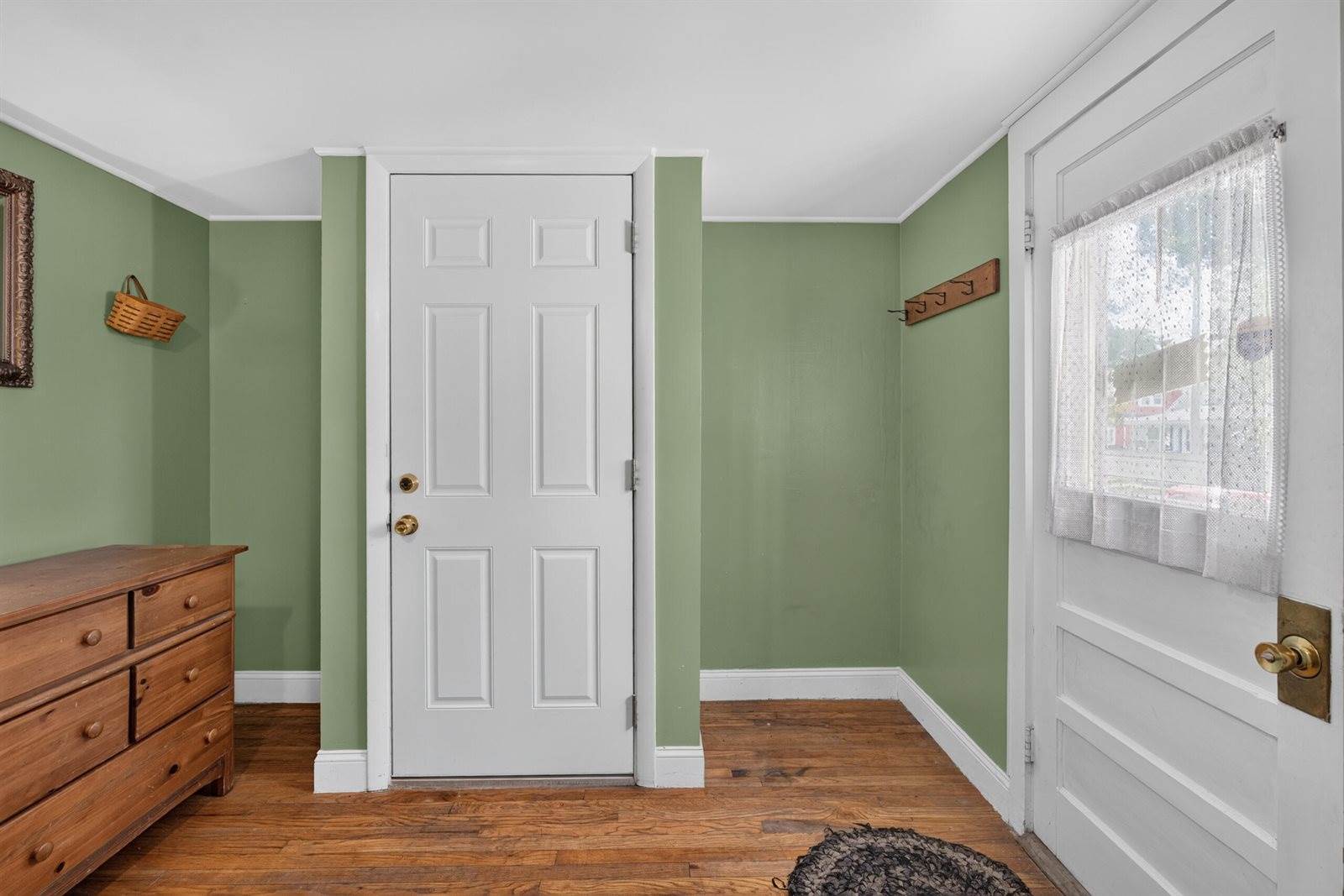 54 14th Street, Bangor, ME 04401