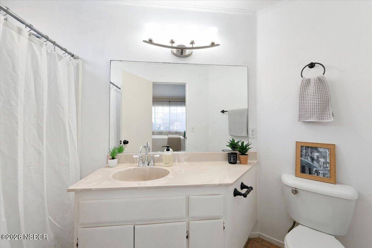 2240 Hanover Way, Santa Maria, CA 93458