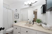 2240 Hanover Way, Santa Maria, CA 93458
