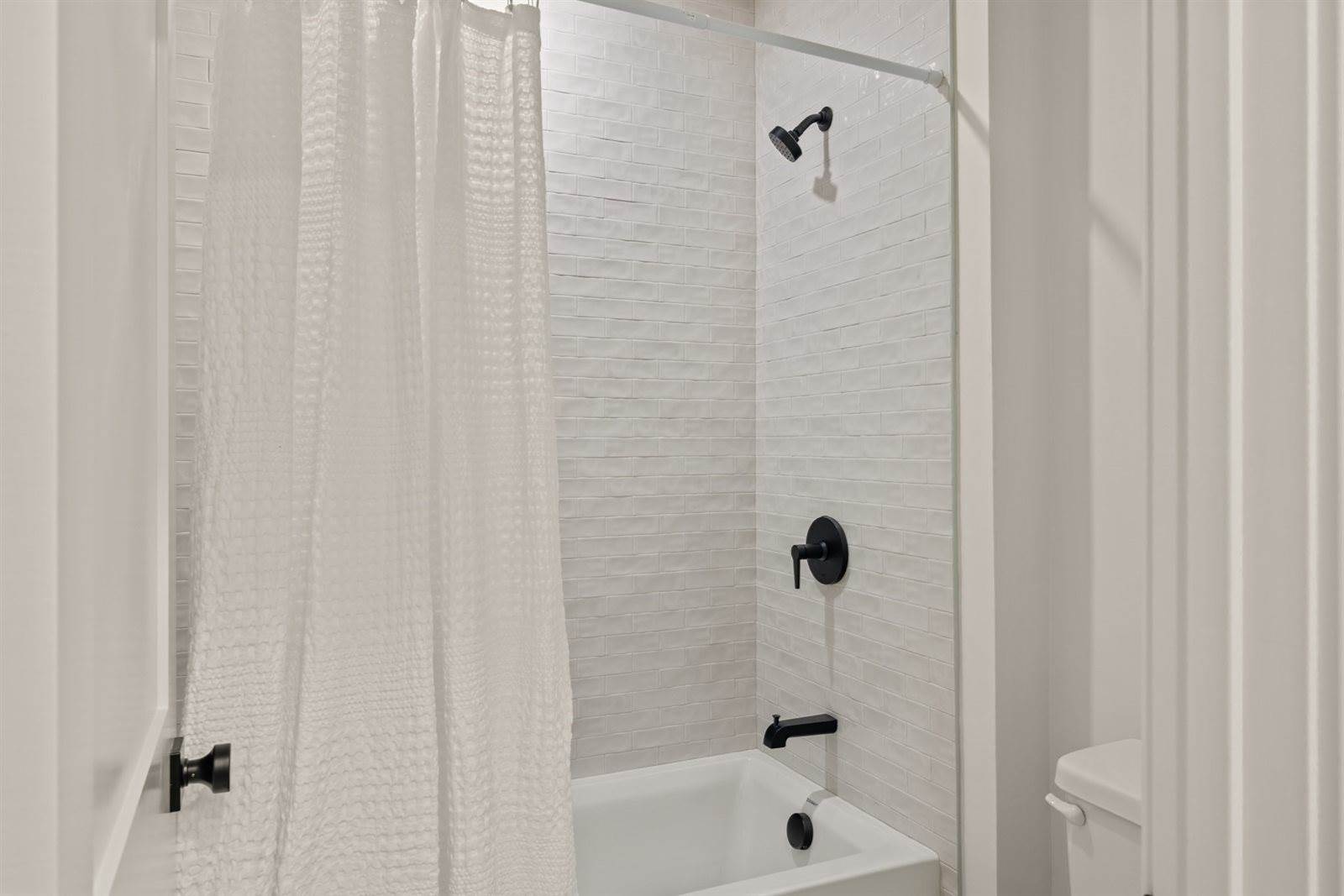 23 College Hill Rd, Somerville, MA 02144