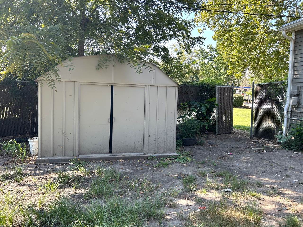 832 Louisiana Street, Lawrence, KS 66044
