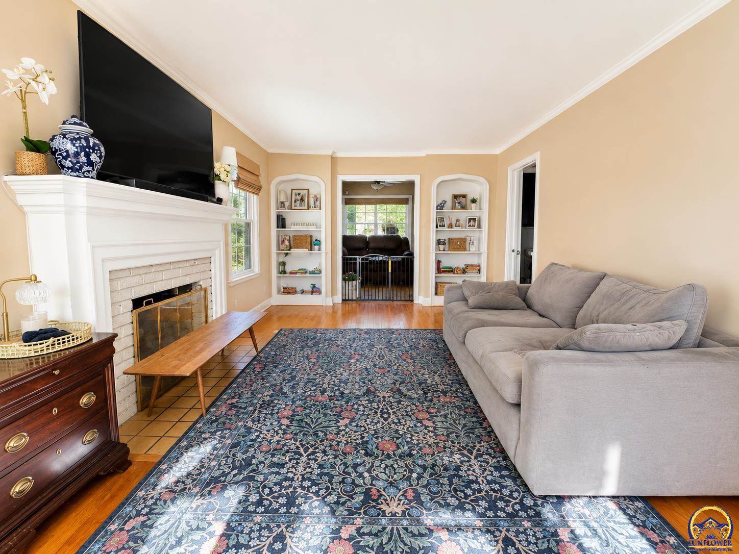 1811 SW Oakley AVE, Topeka, KS 66604