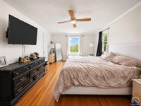 1811 SW Oakley AVE, Topeka, KS 66604