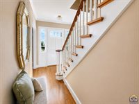 1811 SW Oakley AVE, Topeka, KS 66604