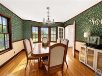 1811 SW Oakley AVE, Topeka, KS 66604