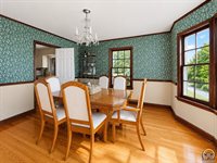 1811 SW Oakley AVE, Topeka, KS 66604