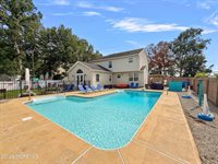 90 Haines Street, Lanoka Harbor, NJ 08734