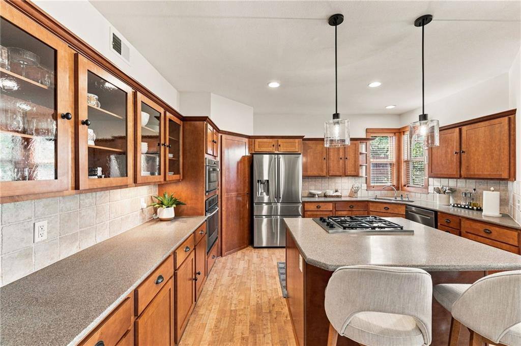 10230 Marion Street, Lenexa, KS 66220