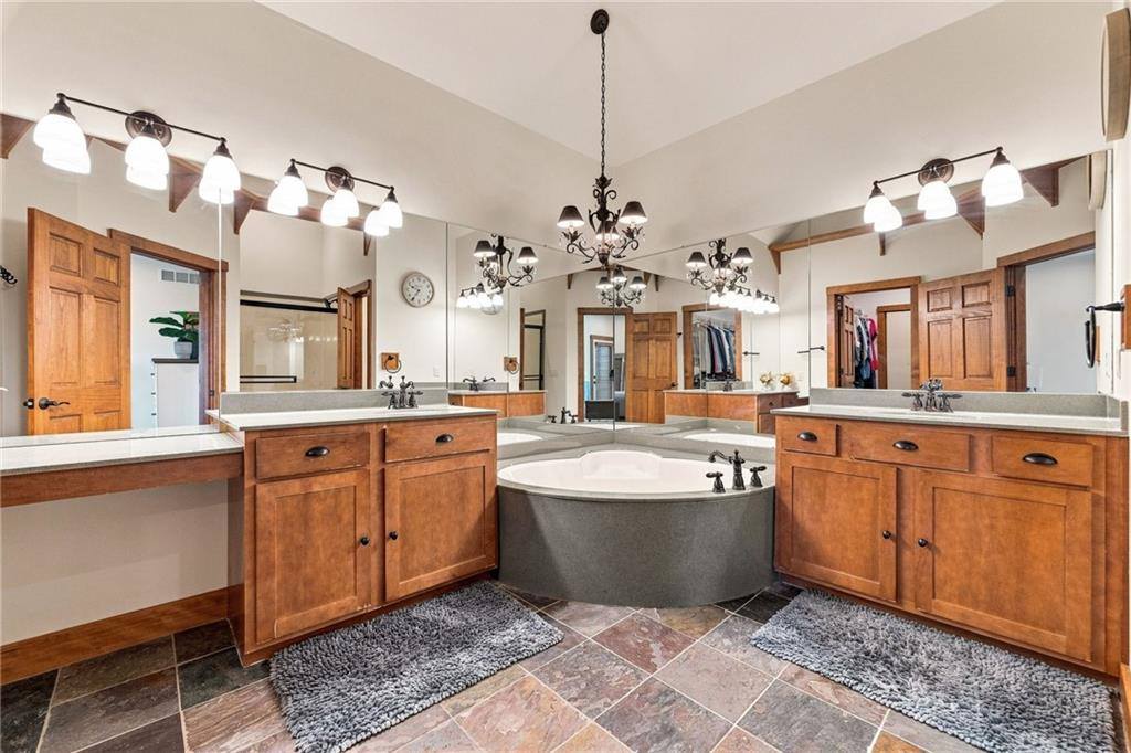 10230 Marion Street, Lenexa, KS 66220