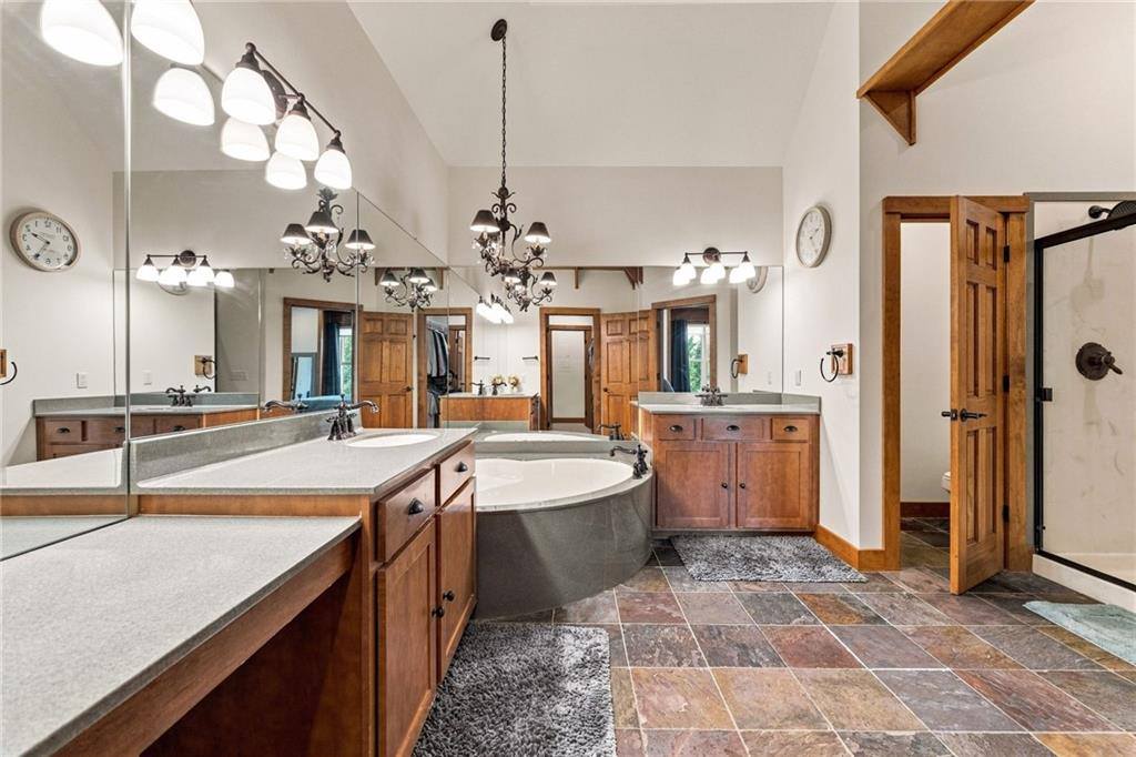 10230 Marion Street, Lenexa, KS 66220