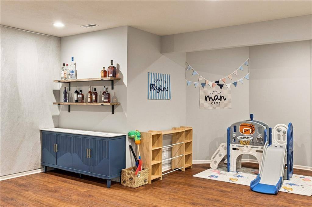 10230 Marion Street, Lenexa, KS 66220