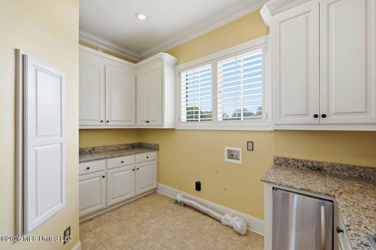 553 Twin Cedars Drive, Madison, MS 39110