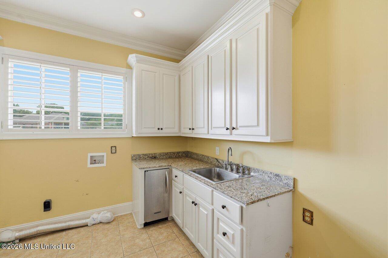 553 Twin Cedars Drive, Madison, MS 39110