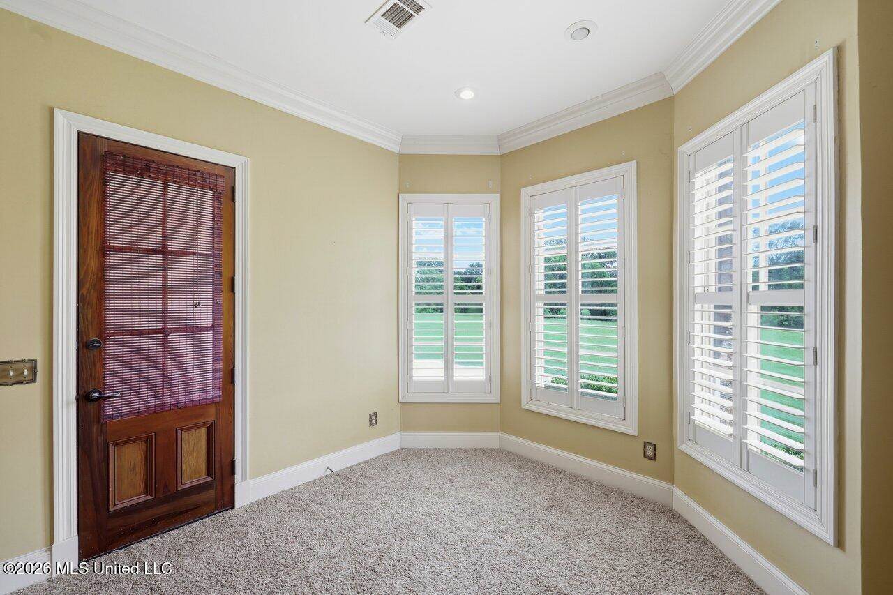553 Twin Cedars Drive, Madison, MS 39110