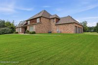 553 Twin Cedars Drive, Madison, MS 39110