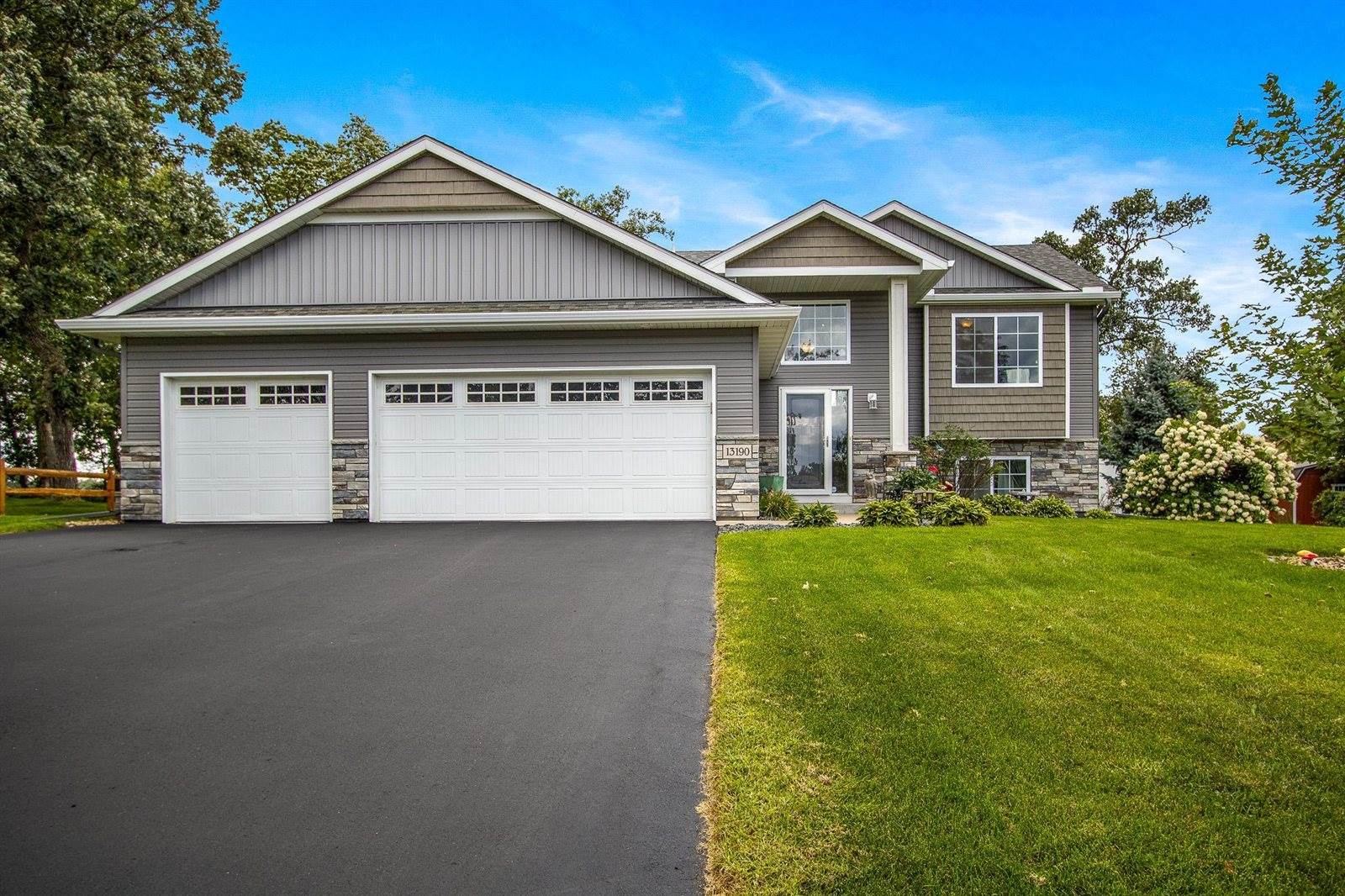 13190 10th Circle South, Zimmerman, MN 55398