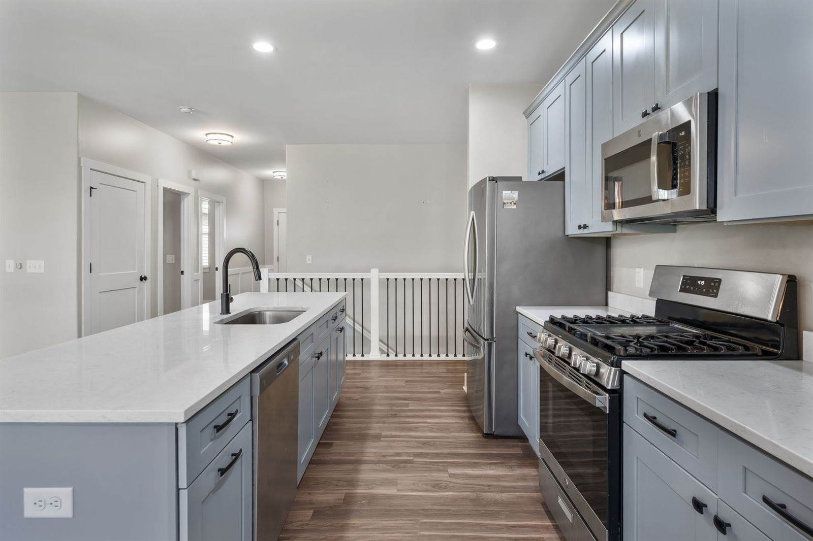 3044 Mary Leigh Drive, Bettendorf, IA 52722