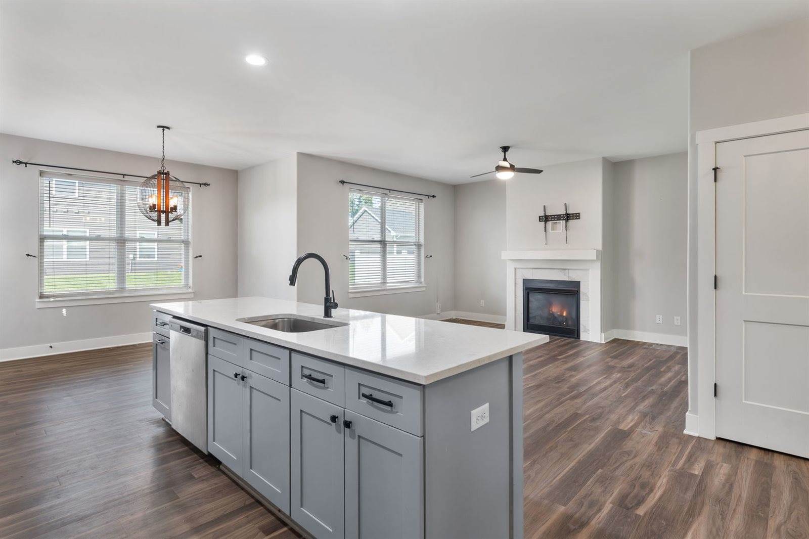 3044 Mary Leigh Drive, Bettendorf, IA 52722